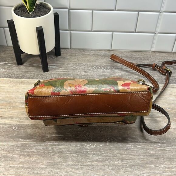 Patricia Nash - Picture 3 of 10